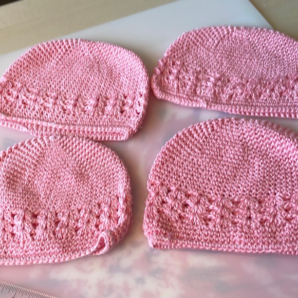 NWOT Sets of 4 Kids Beanie Hats - Picture 2 of 3